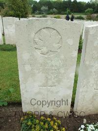 Etaples Military Cemetery - Smith, Harry Cecil